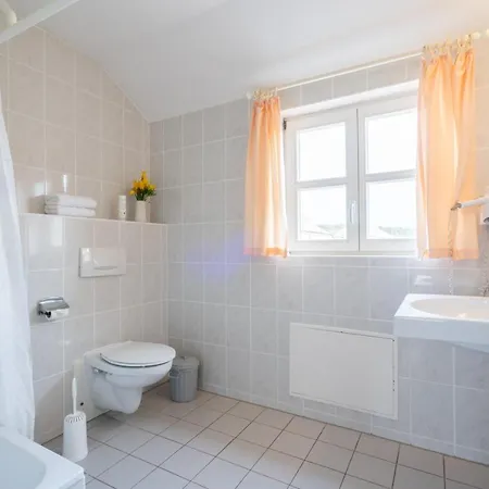 Appartement Rugana - Klassik Mit 1 Schlafzimmer D16 *